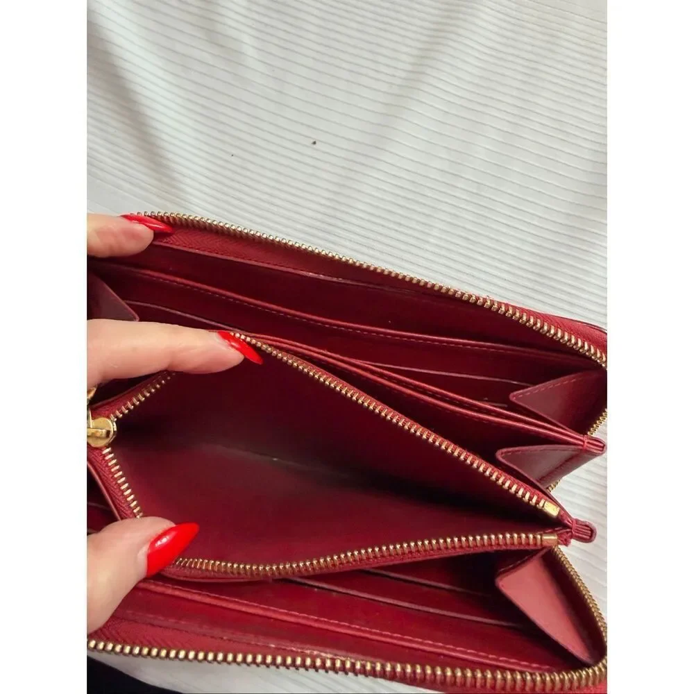 Louis Vuitton Vernis Red Zippy Wallet With Monogram Embossed Patent Leather